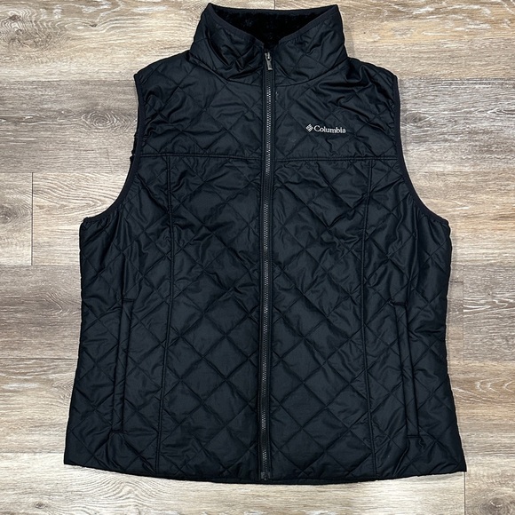 Columbia Jackets & Blazers - Columbia Black Quilted Vest